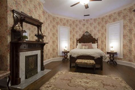 Belle Louise Historic Bed & Breakfast